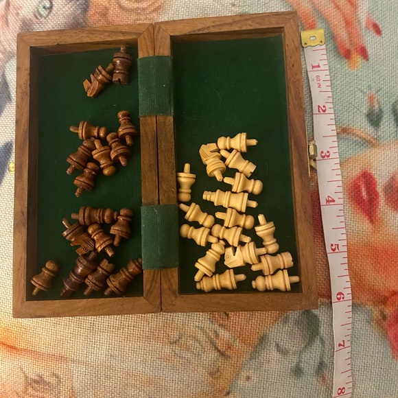 Vintage Wooden Travel Chess Set – Compact Folding Game Box - Picture 5 of 5